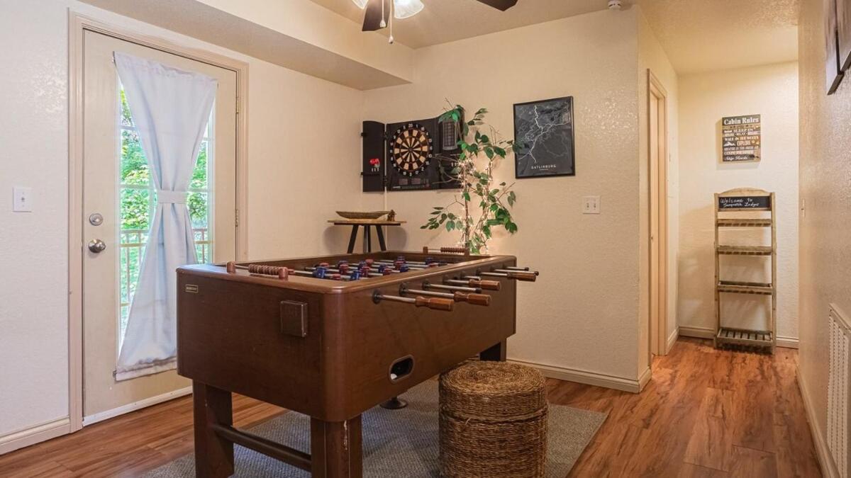Cabin C In The Gatlinburg Art & Craft Community 外观 照片