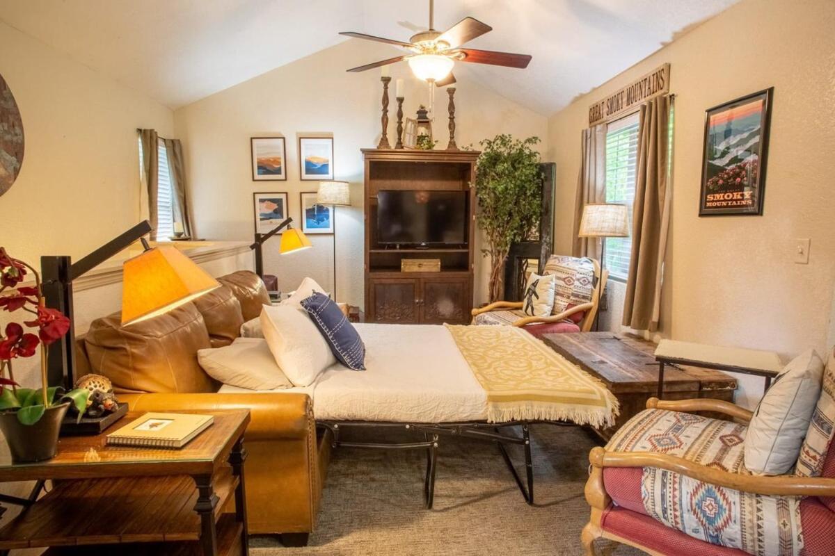 Cabin C In The Gatlinburg Art & Craft Community 外观 照片
