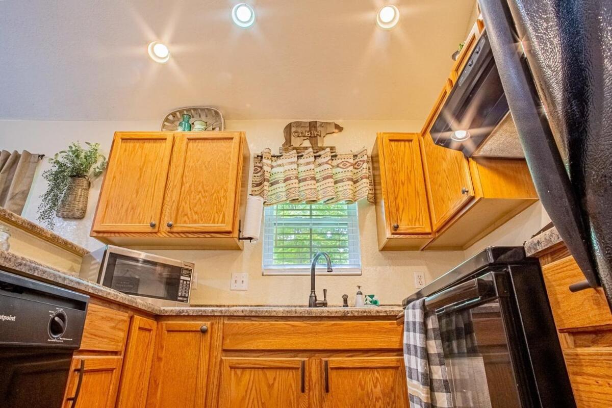 Cabin C In The Gatlinburg Art & Craft Community 外观 照片